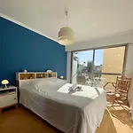 Seafront One Bedroom With A Terrasse Swimming Pool And A Parking * أنتيب