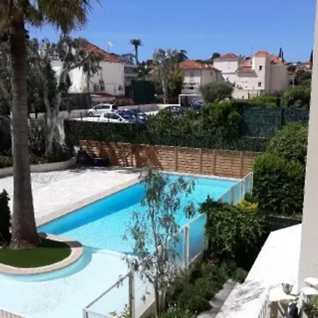 Feriehus Seafront One Bedroom With A Terrasse Swimming Pool And A Parking Antibes